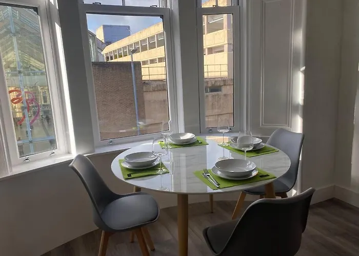 3 Smithhills Paisley Central Spacious Sleeps 4