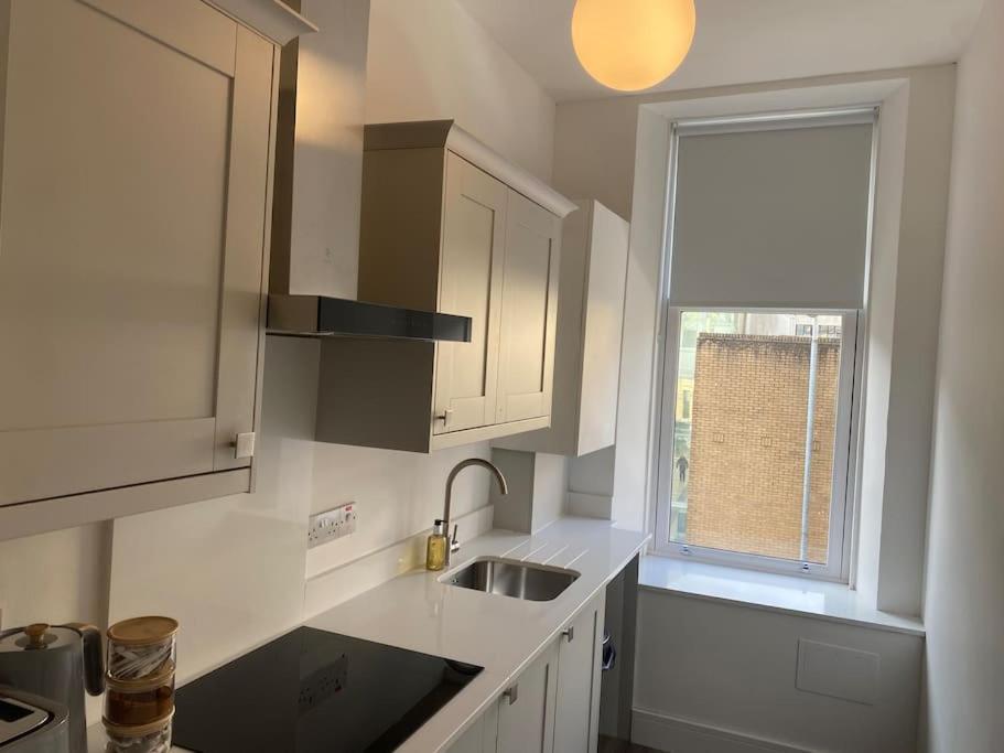 3 Smithhills Spacious Sleeps 4 * Paisley